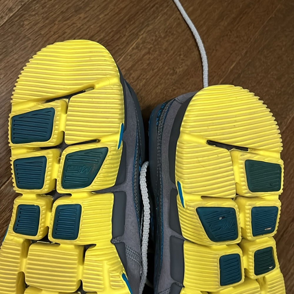 Skechers Go Bionic sz 8 sneakers - Picture 6 of 7